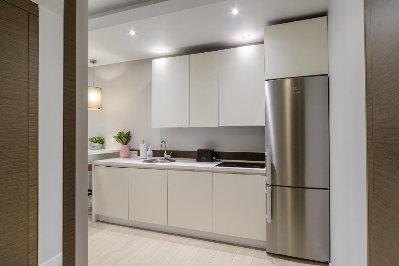 Luxury Apartments In Platinum Tower Варшава Экстерьер фото