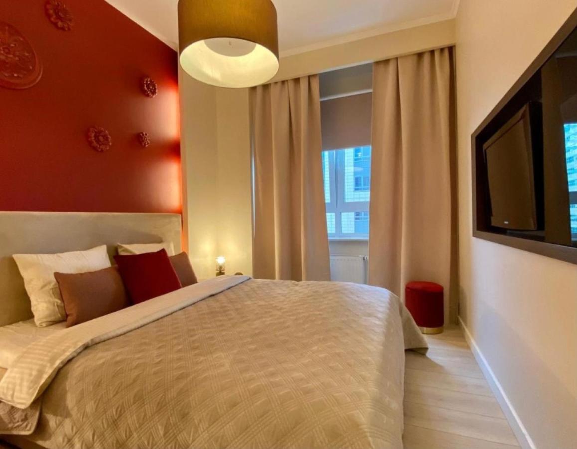 Luxury Apartments In Platinum Tower Варшава Экстерьер фото
