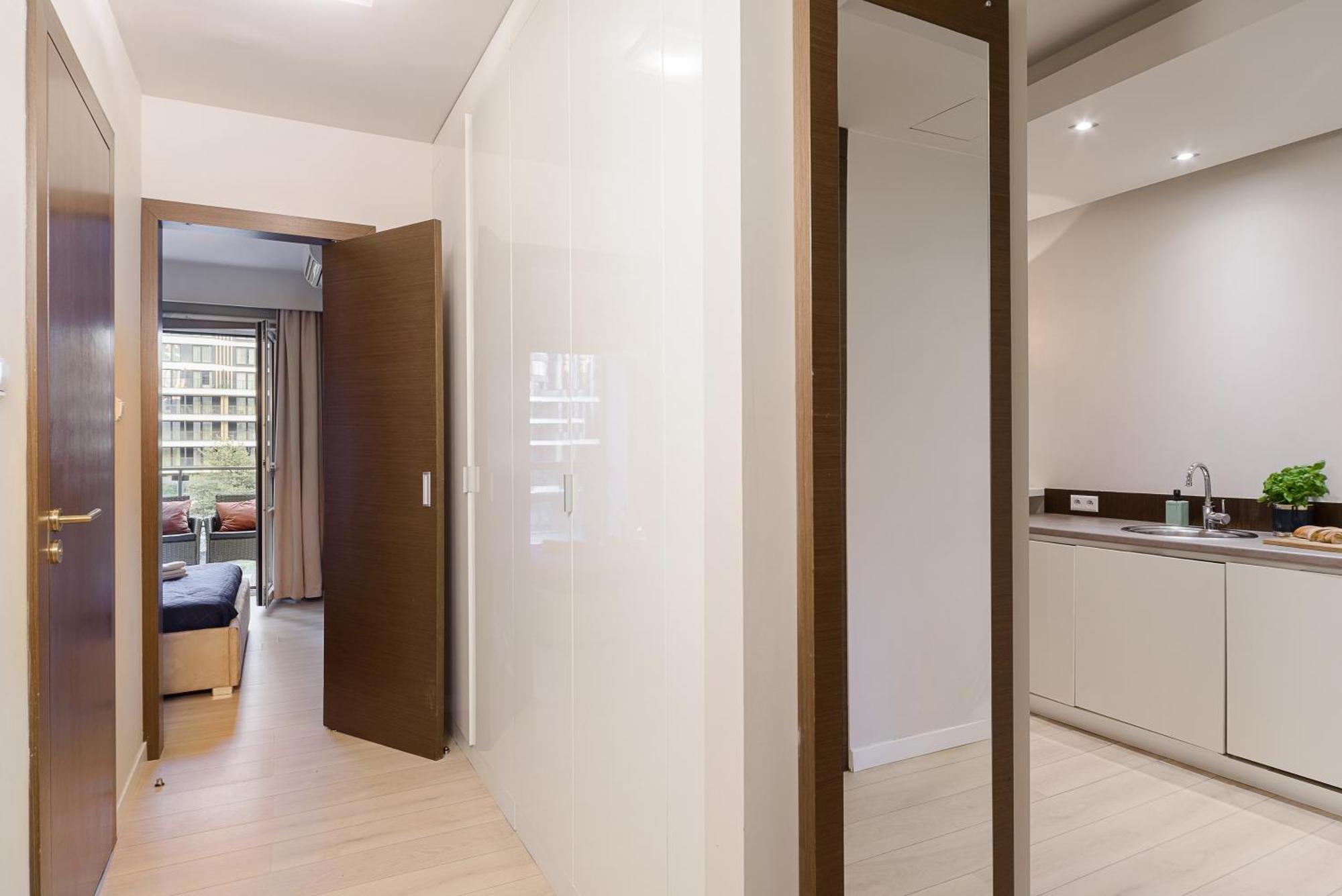 Luxury Apartments In Platinum Tower Варшава Экстерьер фото