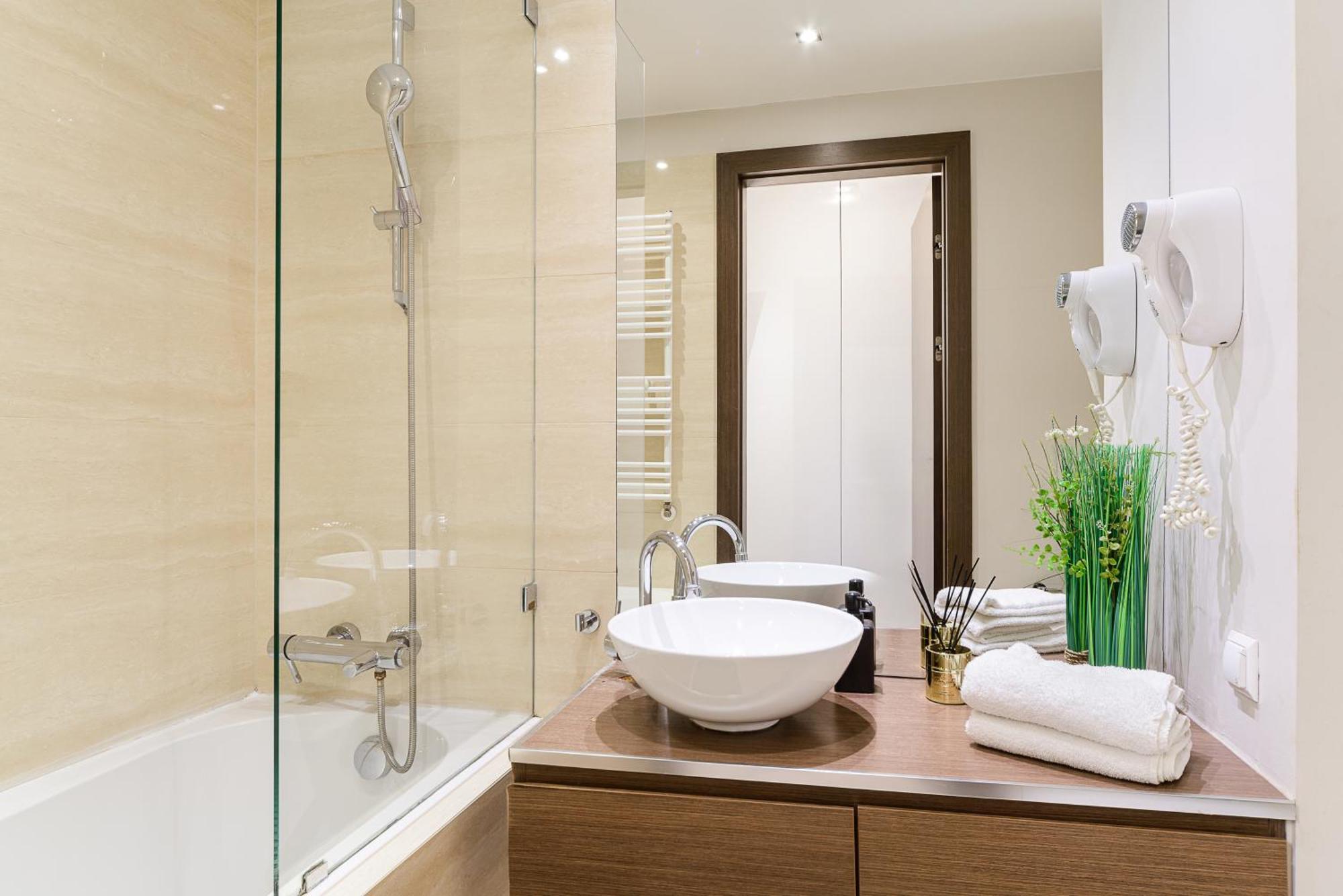 Luxury Apartments In Platinum Tower Варшава Экстерьер фото