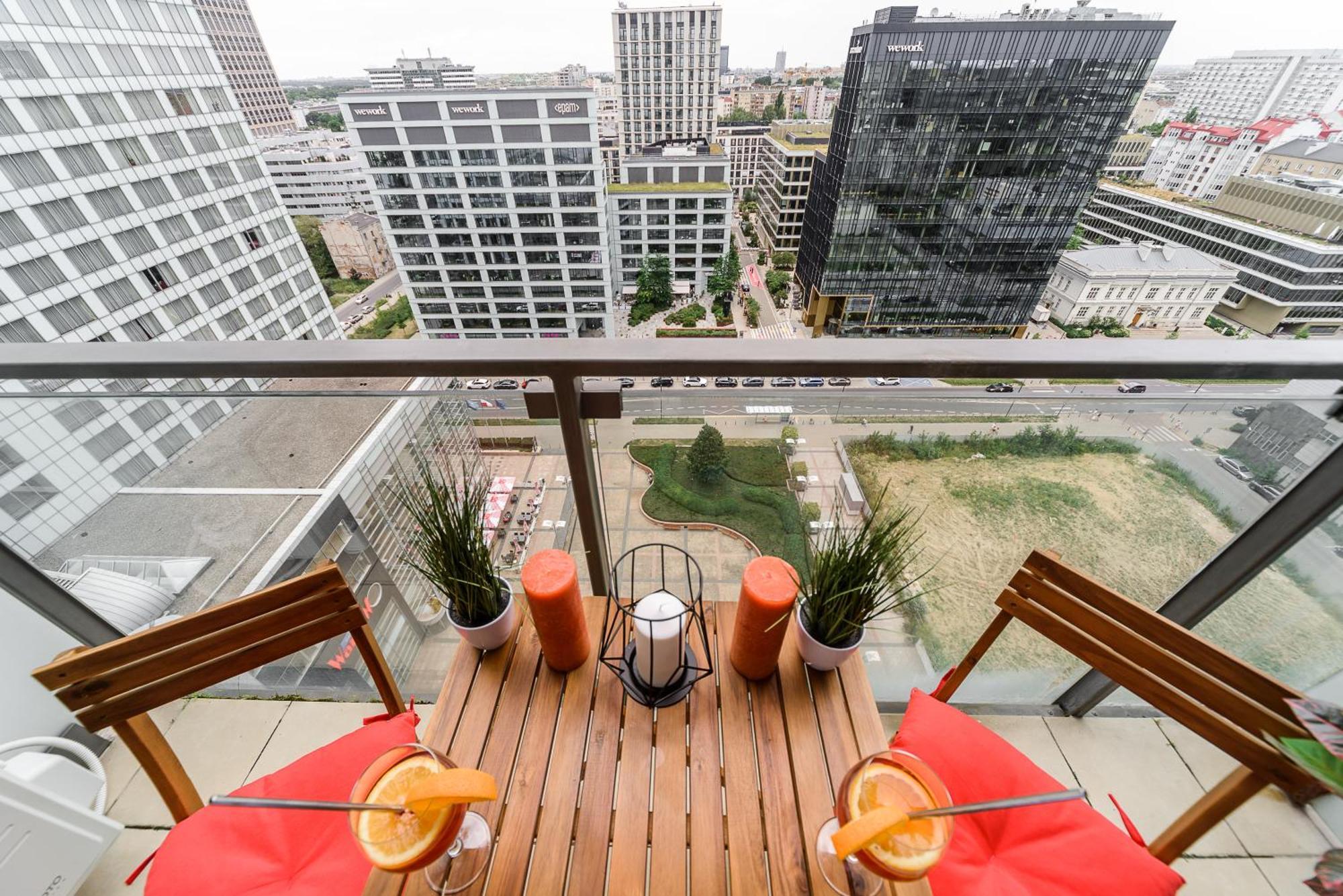 Luxury Apartments In Platinum Tower Варшава Экстерьер фото