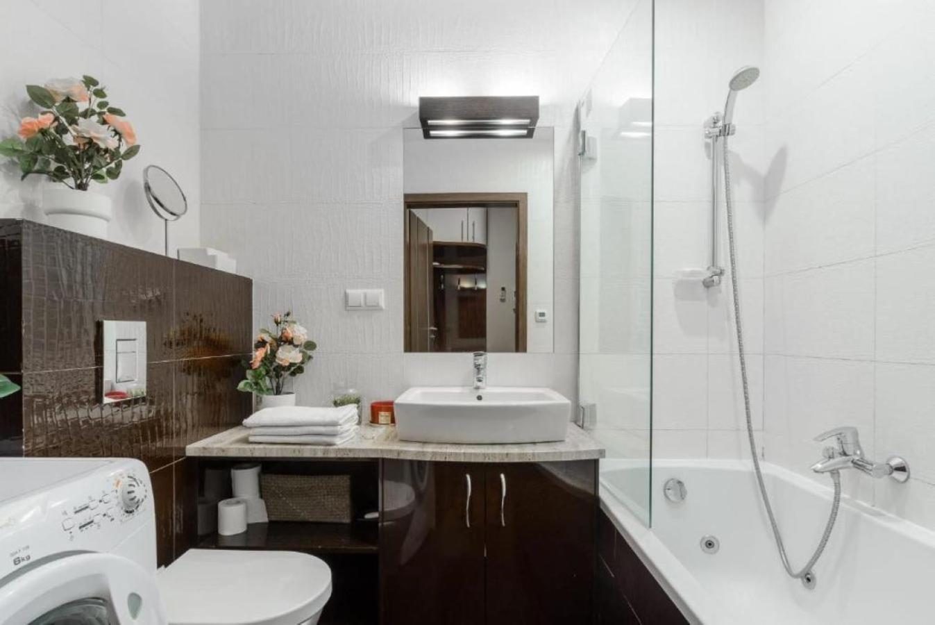 Luxury Apartments In Platinum Tower Варшава Экстерьер фото